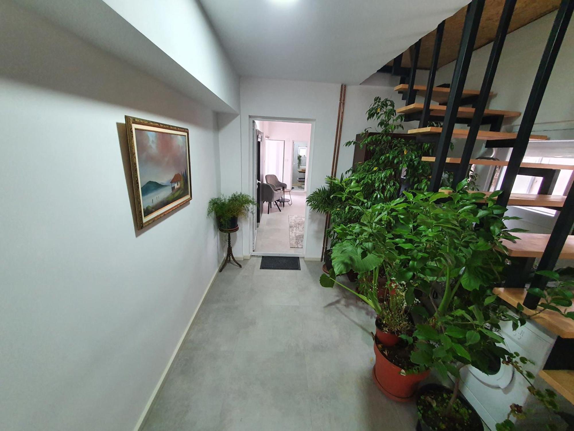 Luxor Apartmani 2 Vrnjacka Banja Bilik gambar